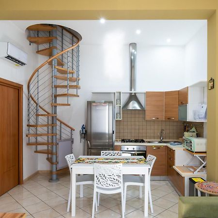 Casa Vacanze Ines Latiano Ngoại thất bức ảnh