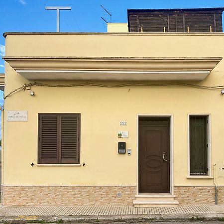 Casa Vacanze Ines Latiano Ngoại thất bức ảnh