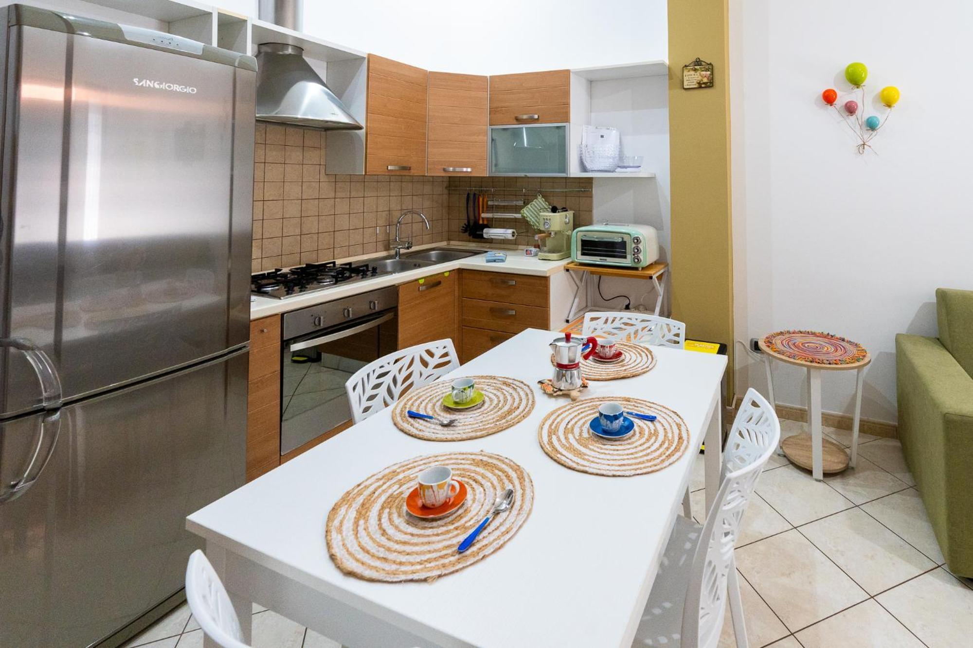 Casa Vacanze Ines Latiano Ngoại thất bức ảnh